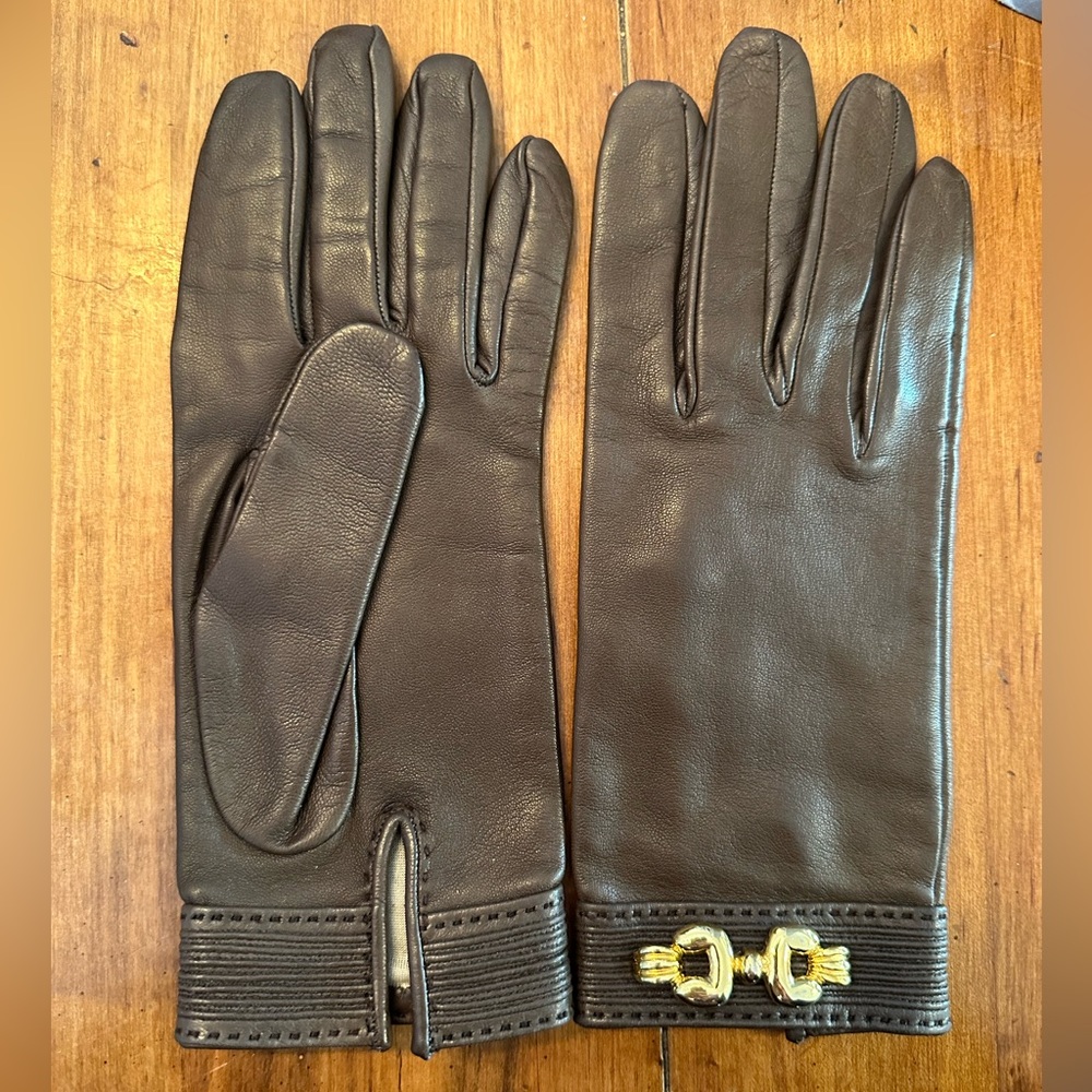 Hermes leather gloves gold detail size 7